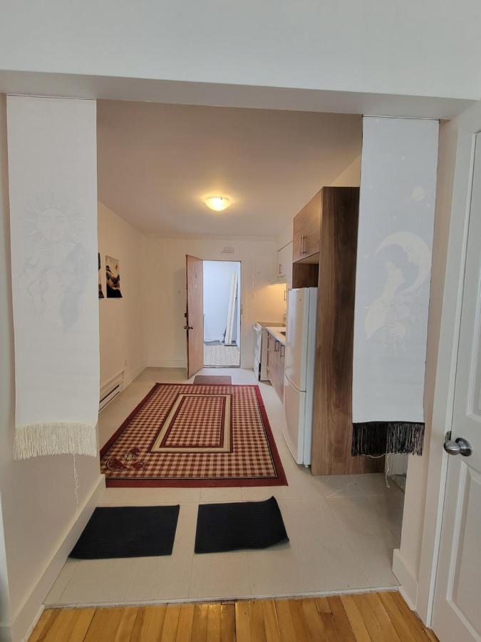 Small Condo In Montreal -Fast Wifi Esterno foto